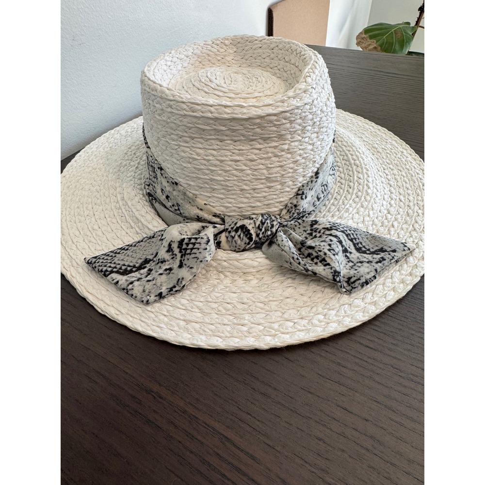 Vince Camuto Woven Straw Boater Hat Women O/S White Snakeskin Print Scarf Band